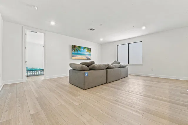 Residence photo 51