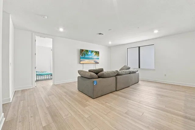 Residence photo 52