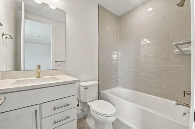 Residence photo 61