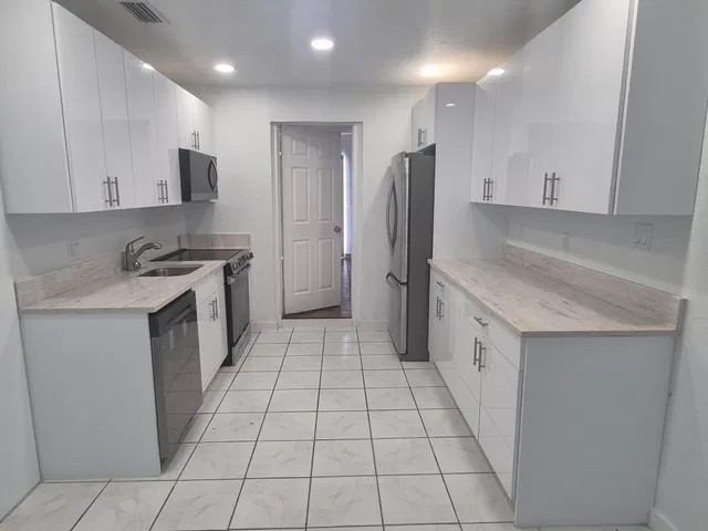 West Palm Beach Residence photo 12