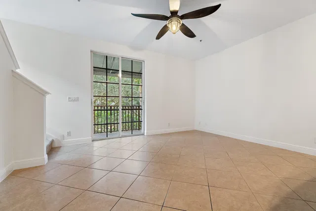  Residence photo 14