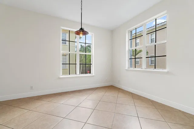  Residence photo 23