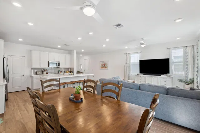 Residence photo 16