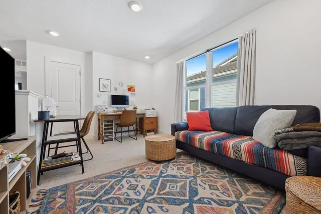 Residence photo 19