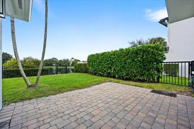 Evergrene Palm Beach Gardens Residence photo 39