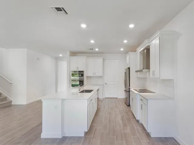  Residence photo 14