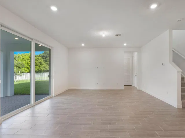  Residence photo 27