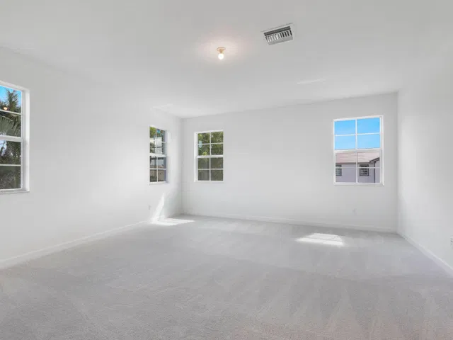  Residence photo 38