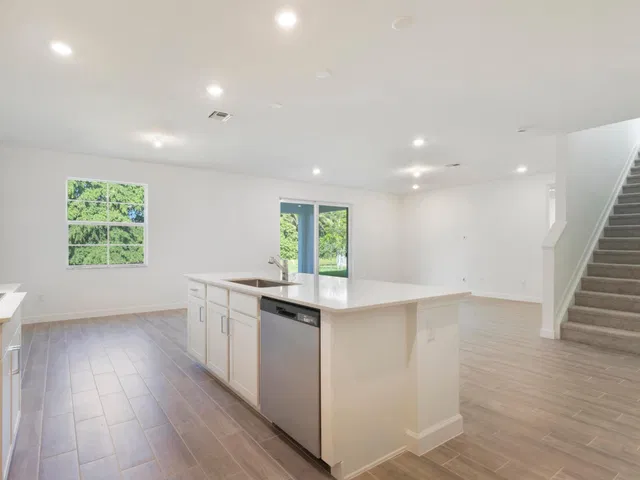 Residence photo 19