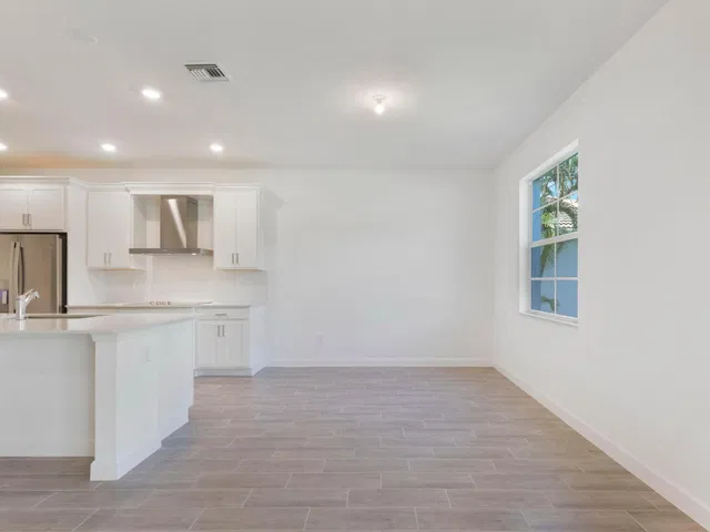 Residence photo 20