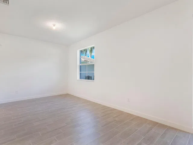 Residence photo 22
