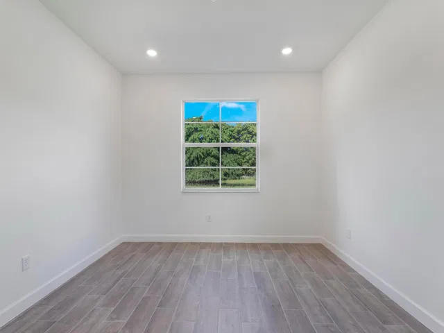 Residence photo 34