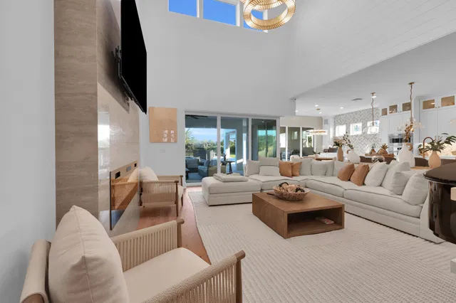 Bridgewater Preserve Residence photo 14
