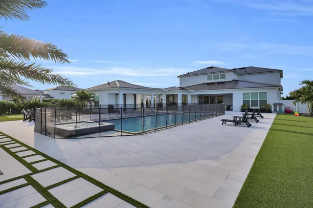 Bridgewater Preserve Residence photo 22