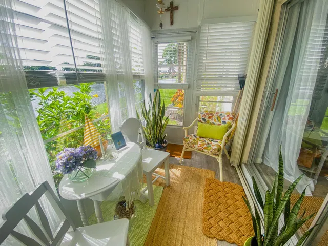 Residence photo 12