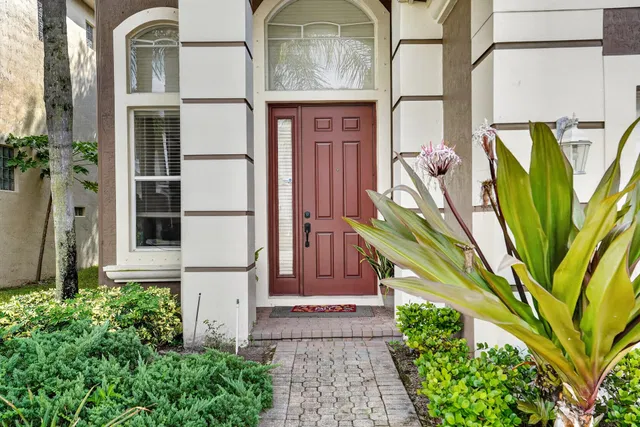 Residence photo 2
