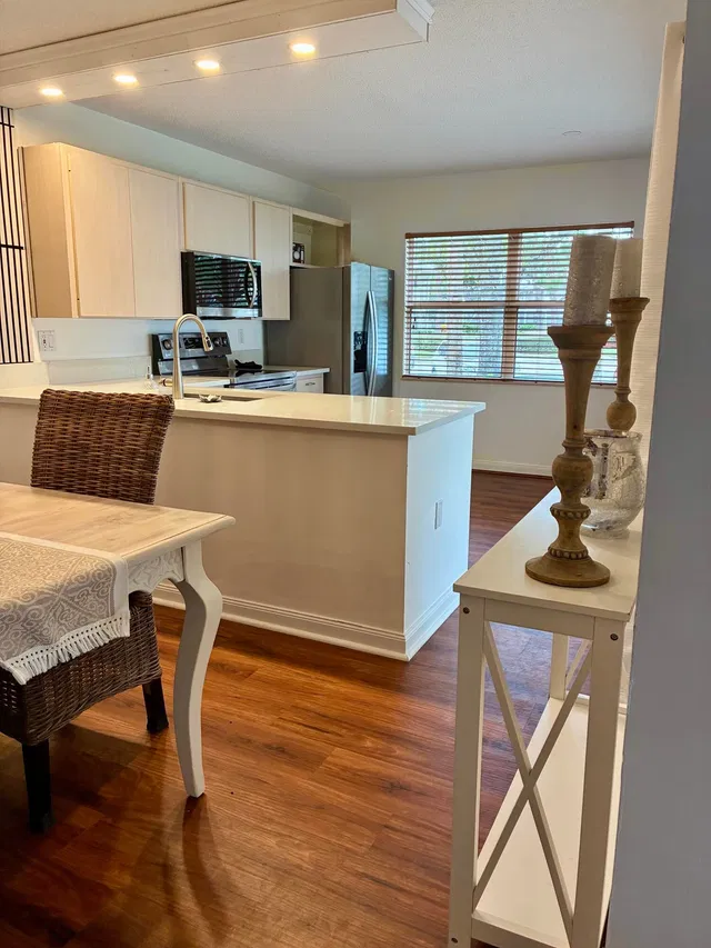  Residence photo 15