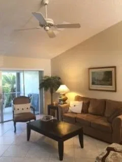  Residence photo 9