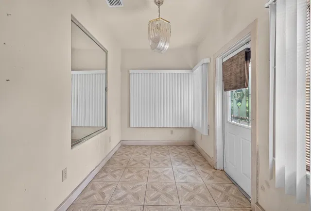 Old Northwood Residence photo 39
