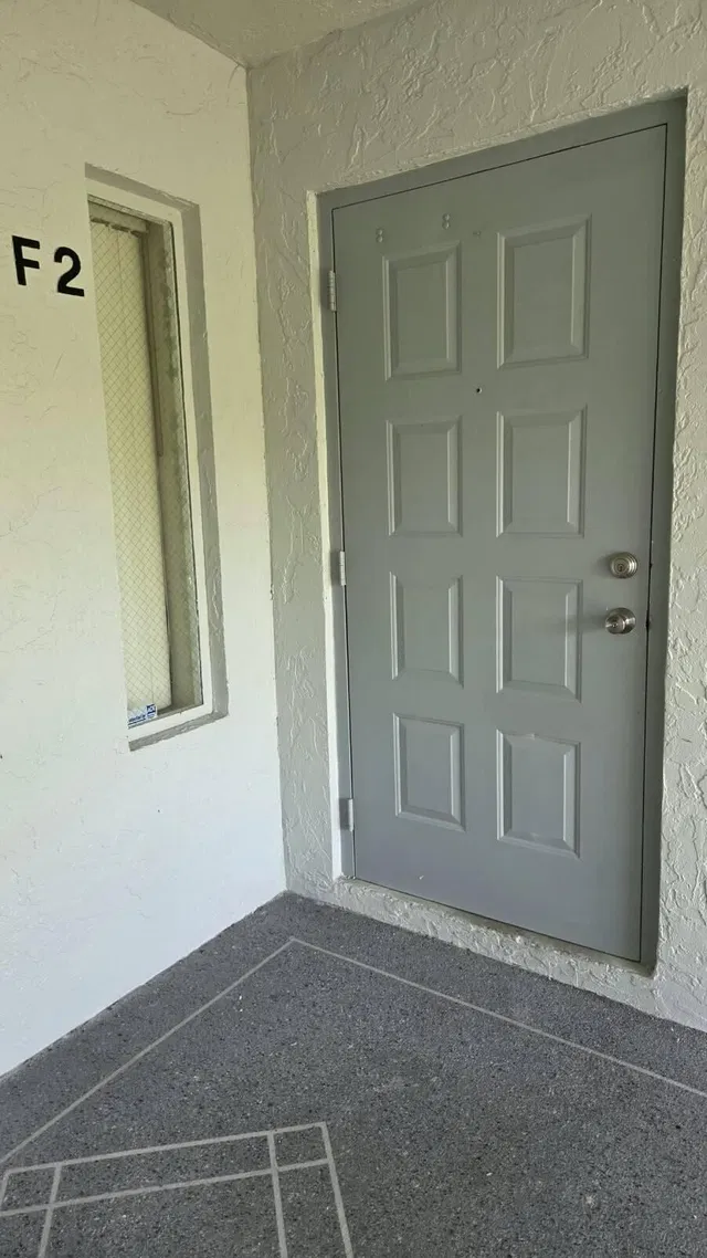 Unit F2 photo 3