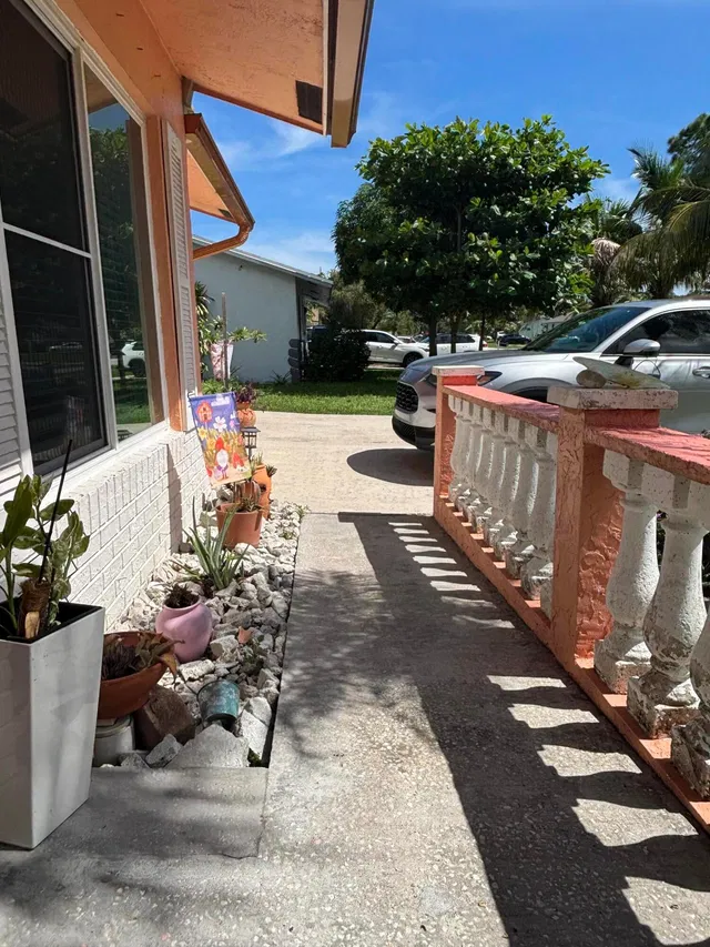  Residence photo 4