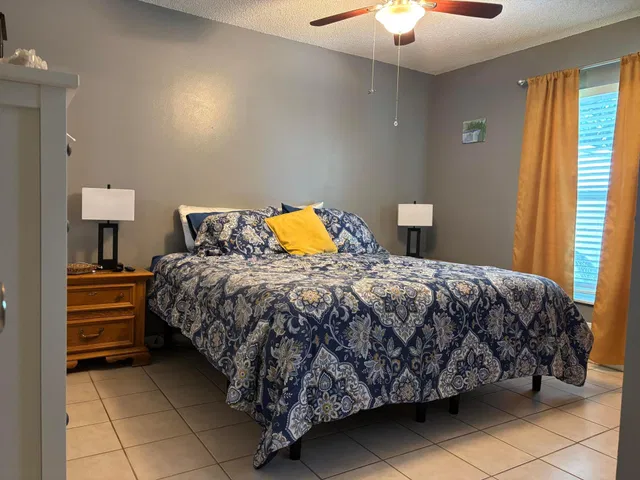  Residence photo 15