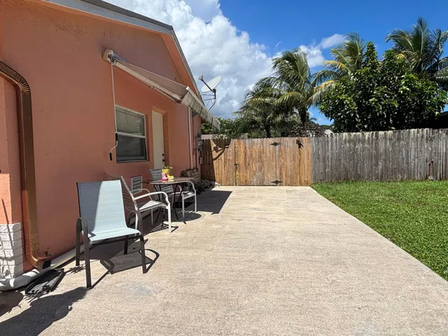  Residence photo 27