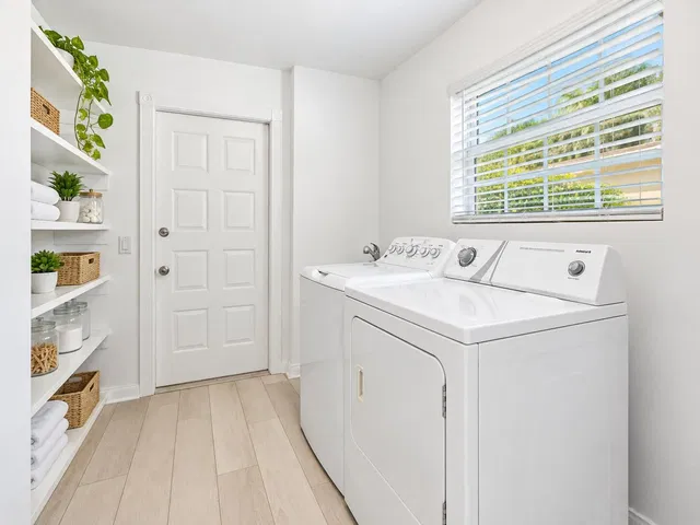  Residence photo 20