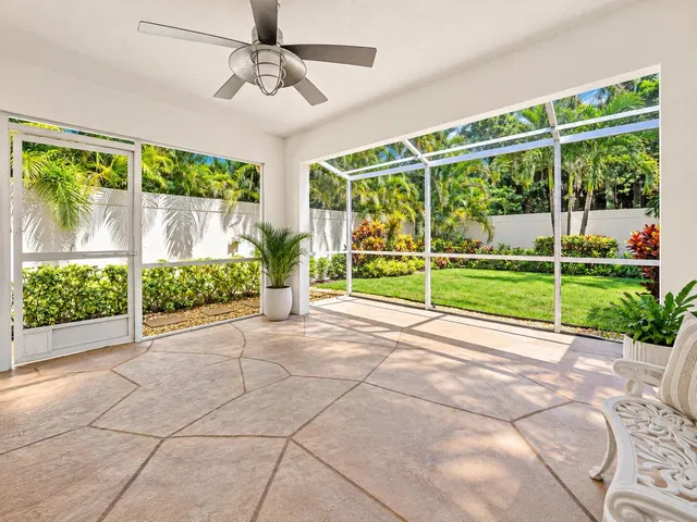  Residence photo 21