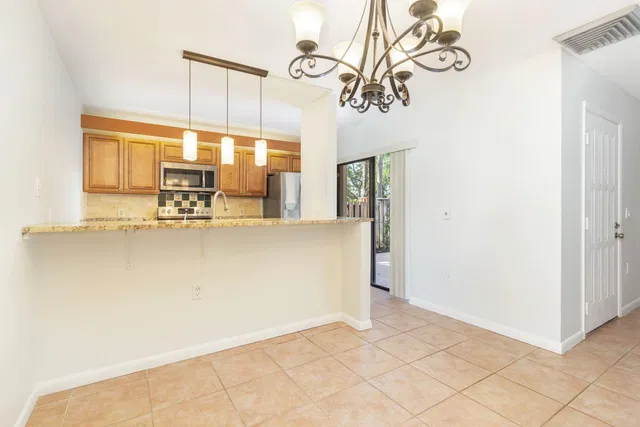 Residence photo 11