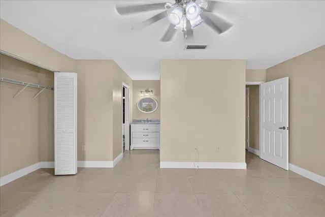 Residence photo 20