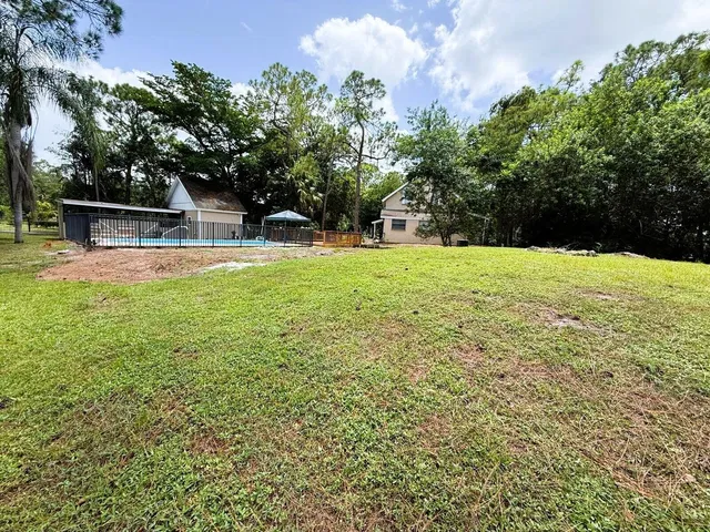 Residence photo 25