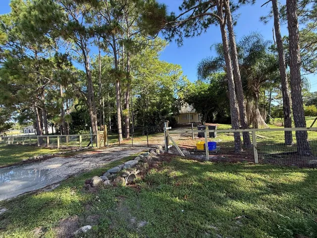 Residence photo 35