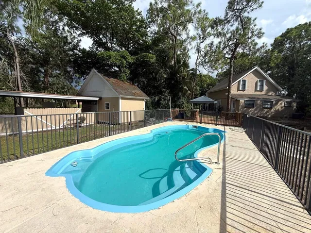 Residence photo 36