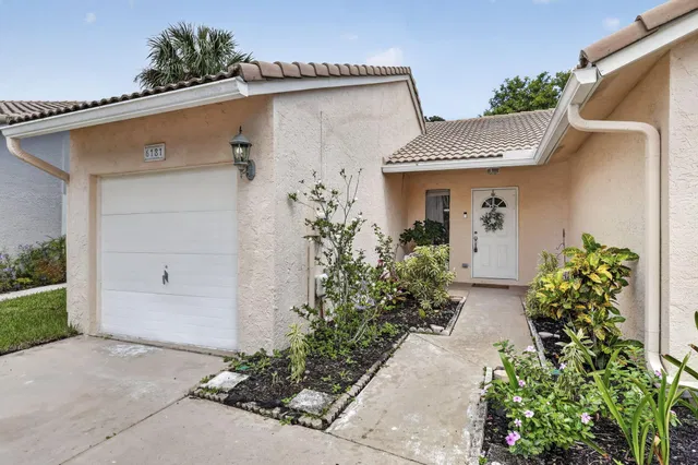 Residence photo 4