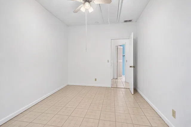 Residence photo 26