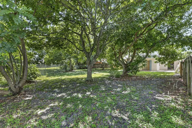 Residence photo 39