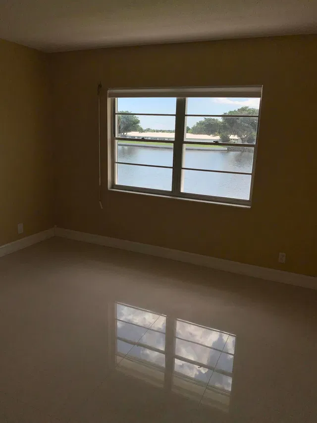  Unit 211 photo 8