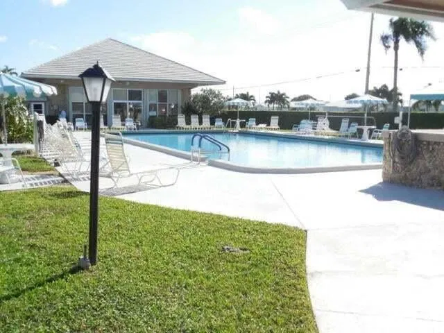  Unit 211 photo 15