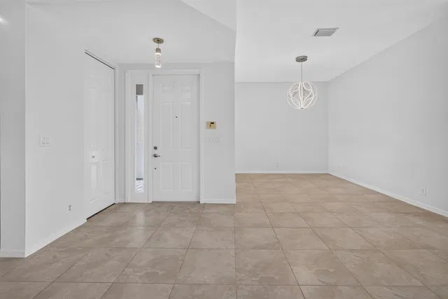Residence photo 10