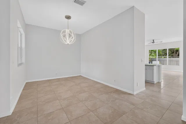 Residence photo 11