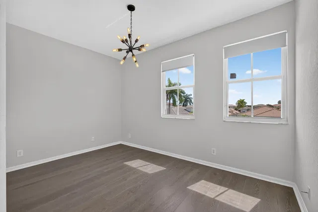 Residence photo 34