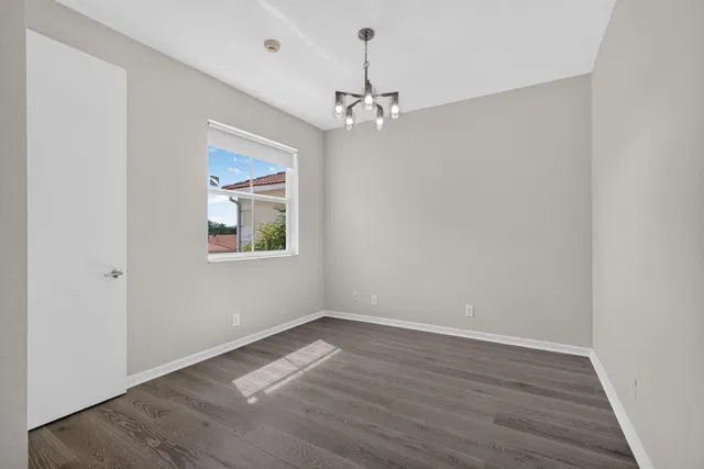 Residence photo 41