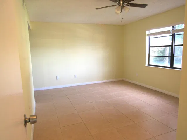 Unit 216 photo 18