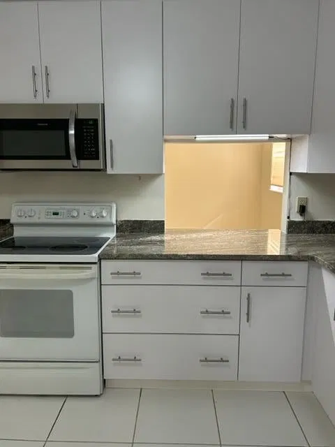 Residence photo 5