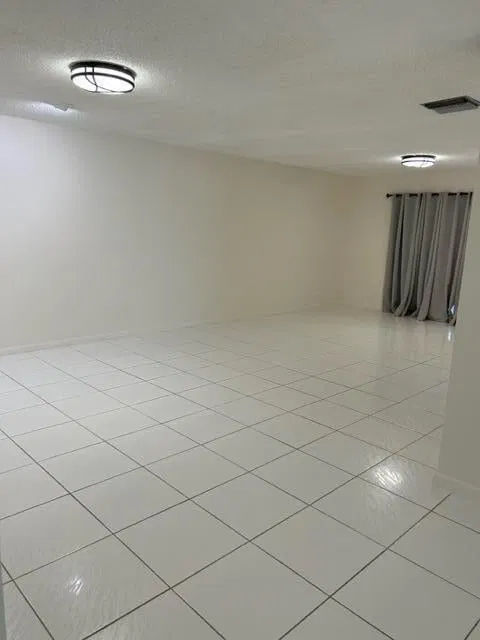 Residence photo 8