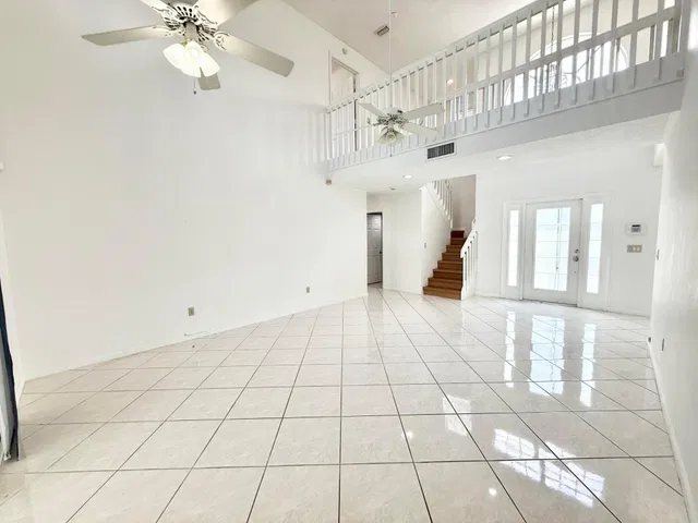  Residence photo 18