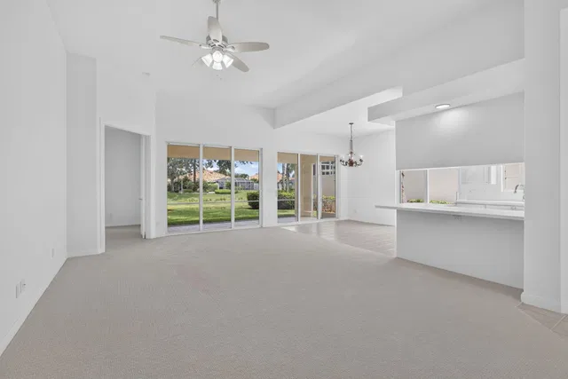  Residence photo 4