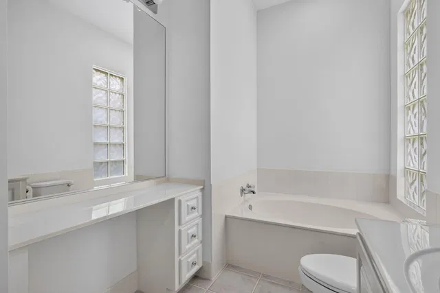  Residence photo 17