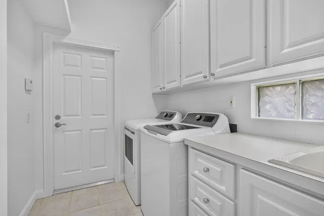  Residence photo 30